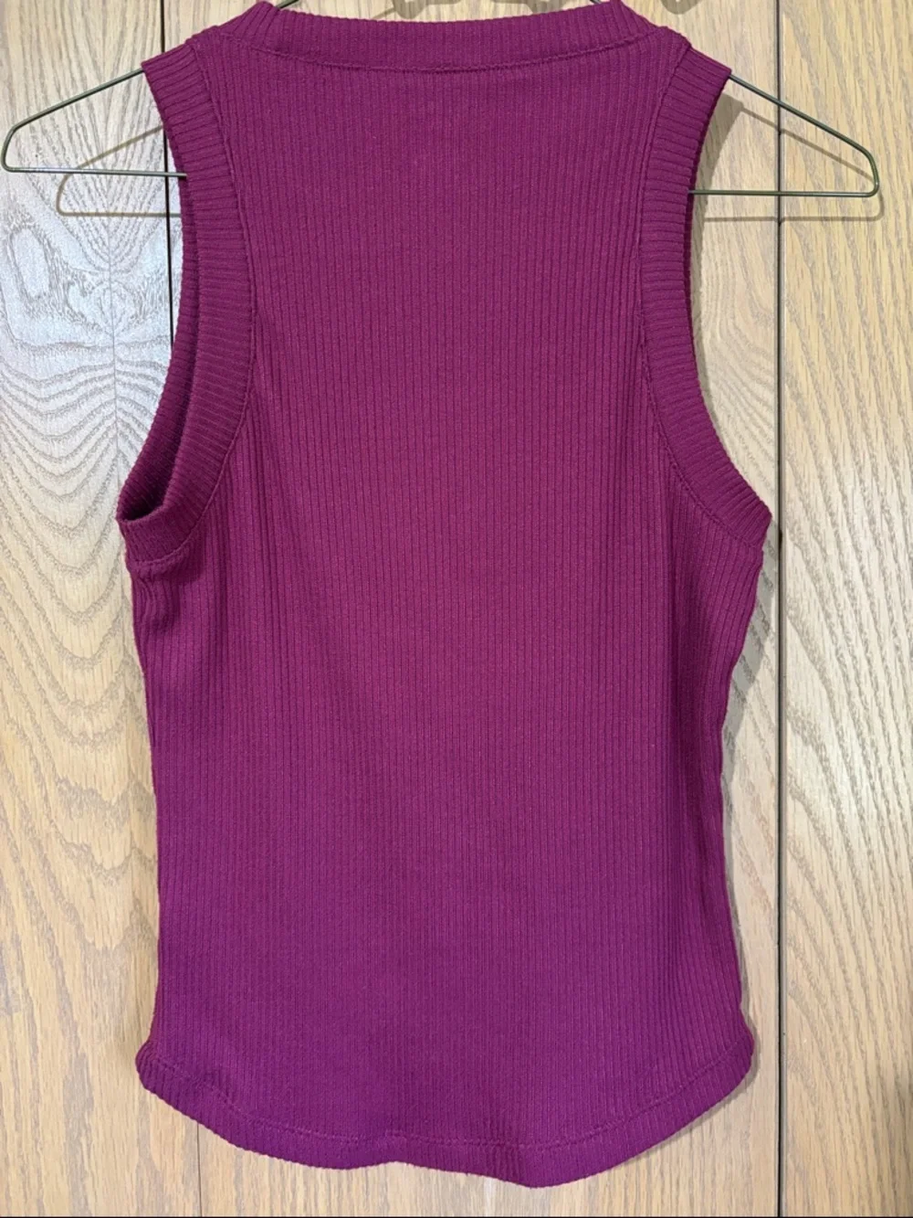 American Eagle Outfitters Sleeveless Ribbed Tank - Berry small - Picture 3 of 4